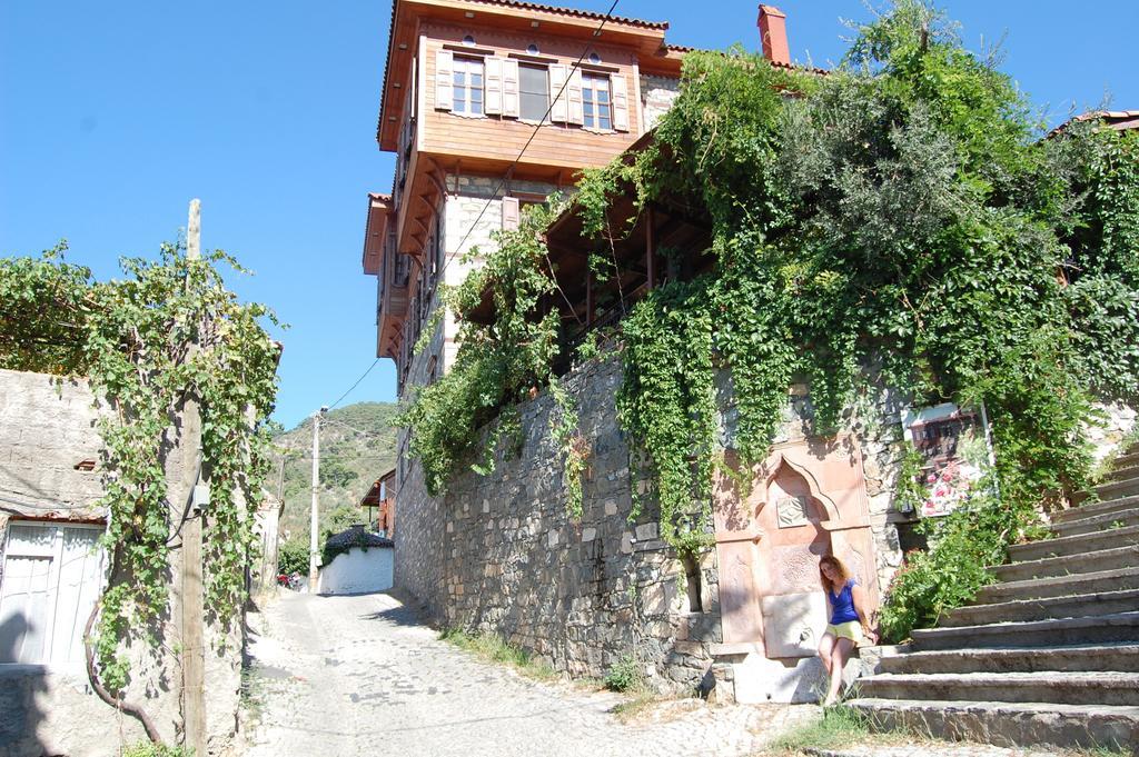 Altın Çeşmeli Konak Altınoluk Exterior foto